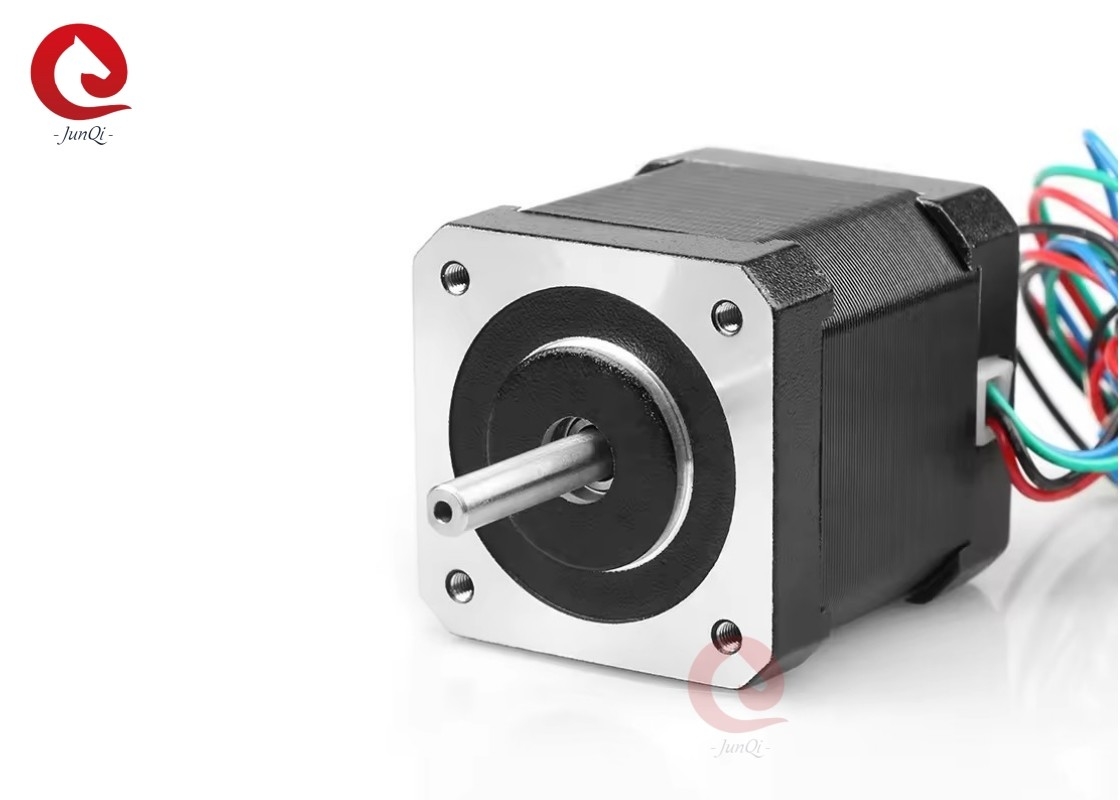 Nema17 42*47mm 0.44N.m 1.68A 2Phase 24VDC হাইব্রিড স্টেপিং মোটর